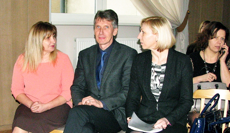 Jānis Turlajs, «Karšu izdevniecības «Jāņa sēta»»  galvenais redaktors, 3. martā ar mūsu reģiona statistikas datu pētījumu  iepazīstināja Bauskas novada pašvaldības administrācijas, pārvalžu, iestāžu pārstāvjus, medijus un citas personas.  Izvērstais pētījums kalpo par pamatojumu Bauskas novada izglītības iestāžu attīstības un optimizācijas plānam.
Autors: no «Bauskas Dzīves» arhīva