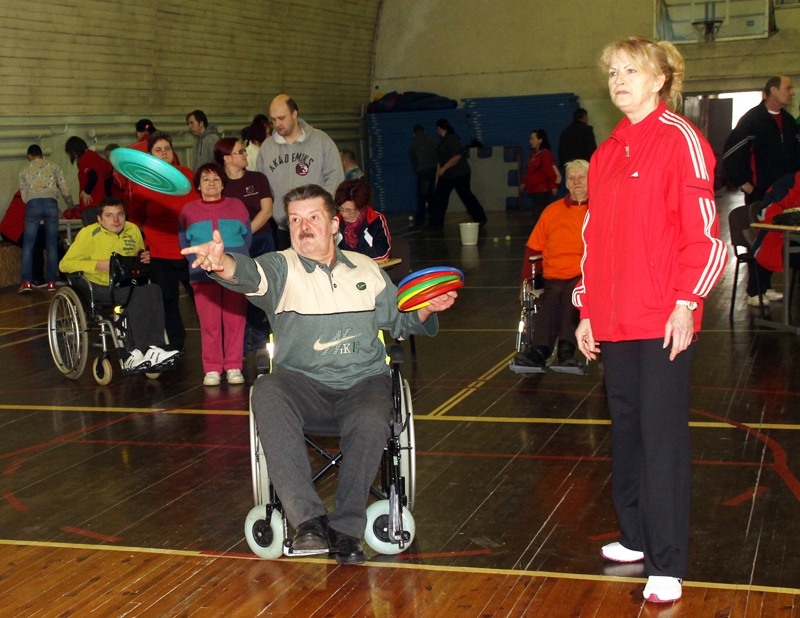Oļegs Trums startē šķīvīšu mešanas disciplīnā.
Autors: Uldis Varnevičs