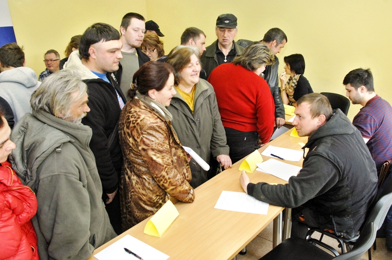 Darba meklētāji uz vakanču akcijas sākumu Bauskā ieradās kuplā skaitā.
Autors: Ivars Bogdanovs