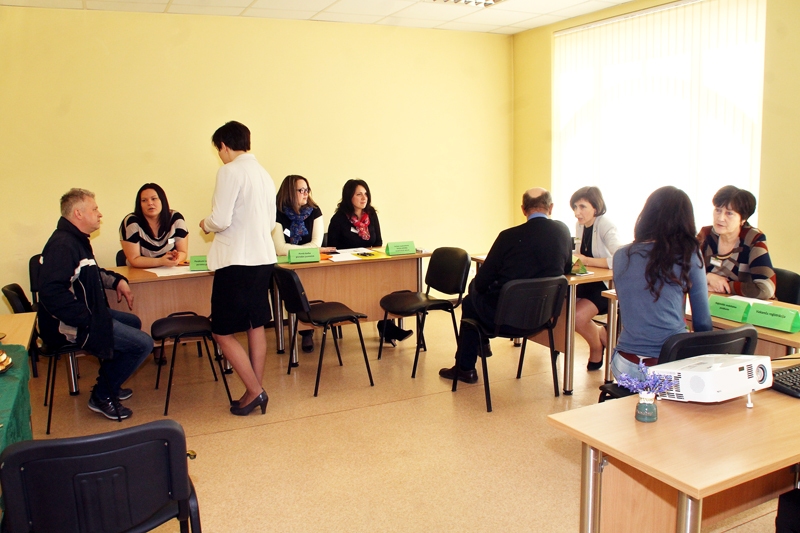 NVA Bauskas filiāles darbinieces individuāli tikās ar darba devējiem un katru informēja par viņus interesējošiem jautājumiem.
Autors: Uldis Varnevičs