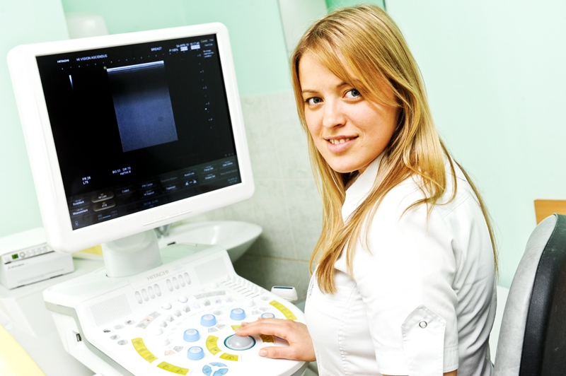 Ultrasonogrāfija tiek ieteikta jaunākām sievietēm vecumā no 20 līdz 40 gadiem un profilaktiski būtu jāveic katru gadu.
Autors: Raitis Puriņš