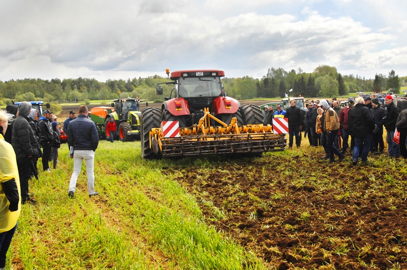 Traktordiena «Eriņos» pērn.
Autors: no «Bauskas Dzīves» arhīva