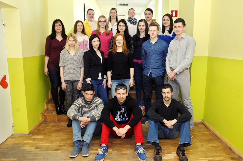 Vecumnieku vidusskolas 12. klase.
Autors: Ivars Bogdanovs