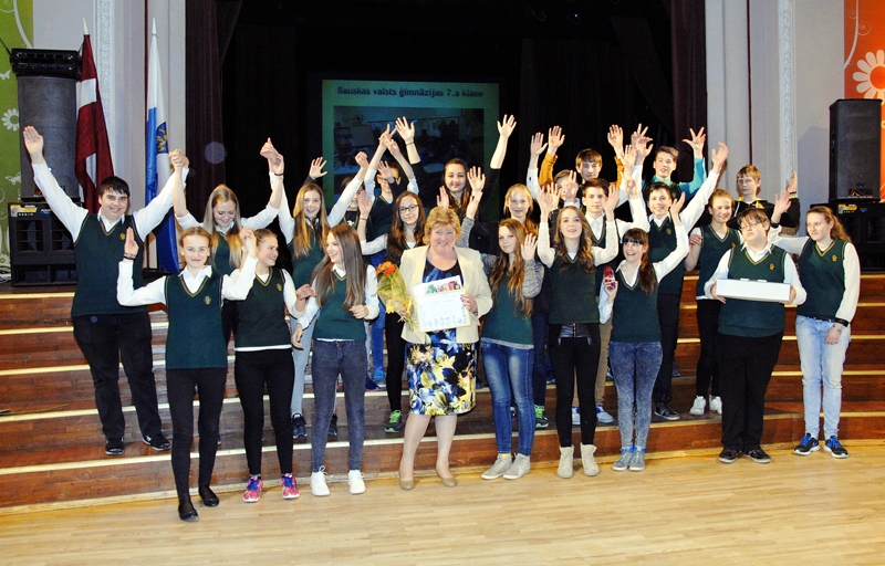 Bauskas Valsts ģimnāzijas 7.a klase, titula «Gada klase 2016» ieguvēja Bauskas novadā.
Autors: Ivars Bogdanovs
