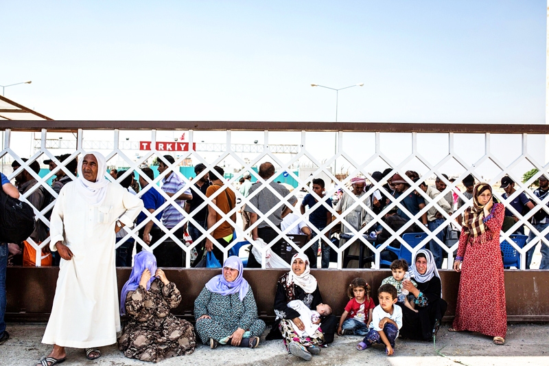 Patvēruma meklētāju uzņemšanas kārtības maiņa var radīt nekontrolējamu situāciju karstajos punktos. 
Autors: no skaties.lv