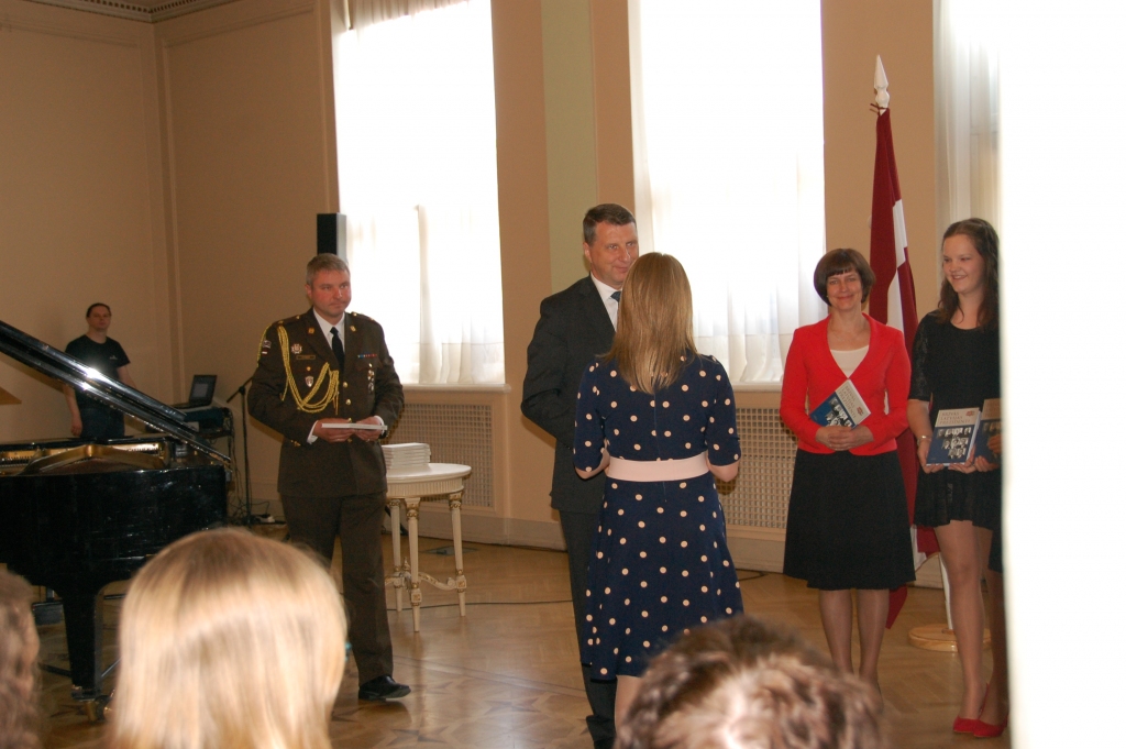 Autors: no personiskā albuma un president.lv