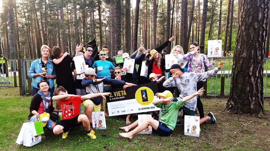 8.a klase un audzinātāja Irēna Slesare-Koluža.
Autors: no albuma