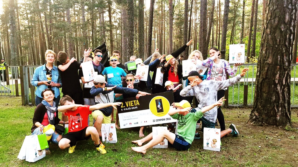 8.a klase un audzinātāja Irēna Slesare-Koluža.
Autors: no albuma