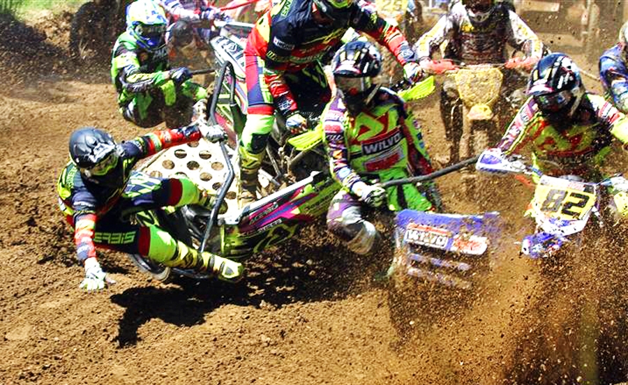 Elvija Mucenieka ekipāža Beļģijā piedzīvoja ļoti smagu kritienu.
Autors: Jans Vanstaens, sidecrosscar.be