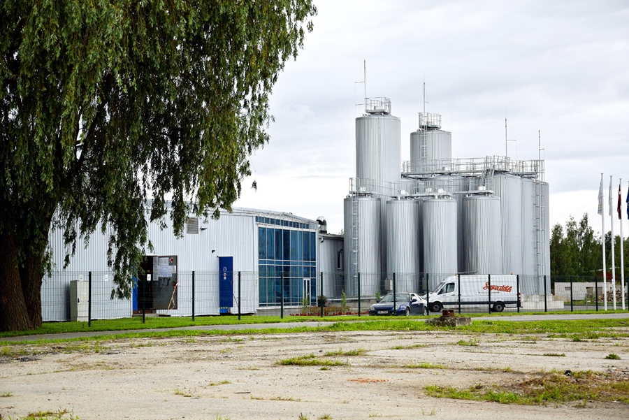«Baltic Dairy Board», viena no lielākajiem piena iepircējiem Latvijā, ražotne atrodas Bauskā.
Autors: Ivars Bogdanovs