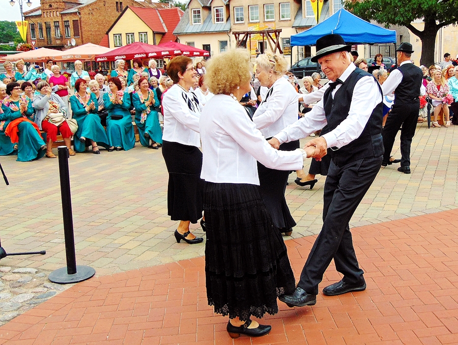 Lietuvieši, deju grupa «Jūre», Bauskā sniedza atraktīvu priekšnesumu.
Autors: Vilnis Auzāns