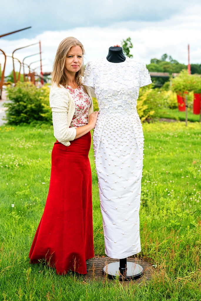 Ginta Zaumane tērpu pašrocīgi veidojusi trīs mēnešus, ieliekot tajā visu savu prasmi un amata mīlestību.
Autors: Ilze Strēle