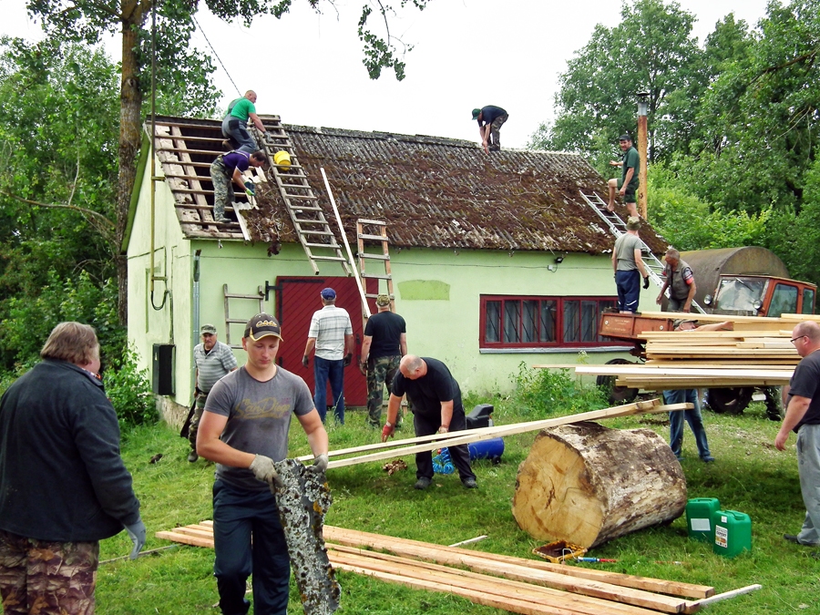 Autors: no biedrības albuma