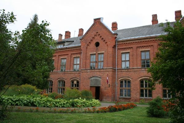 Iecavas Sarkanā skola.
Autors: iecava.lv