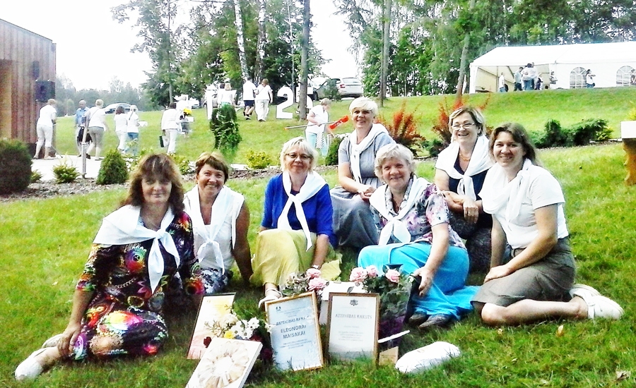 Lauku konsultantes no LLKC Bauskas biroja gandarītas par atzinību. Tā saņemta par lauksaimnieku izglītošanu Bauskas un kaimiņu novados.
Autors: no biroja albuma