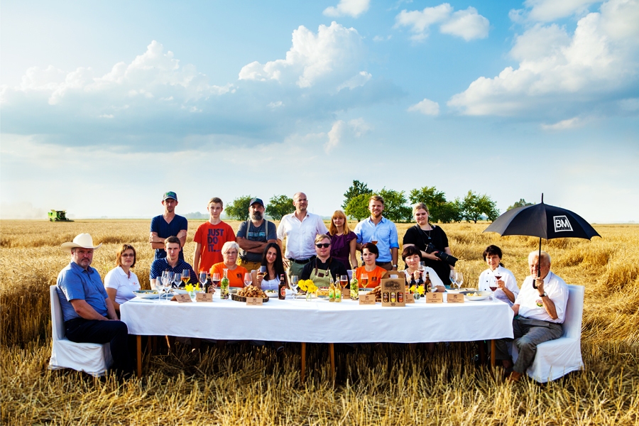 Šovā «Bauskas smeķis» prasmi demonstrēs pilsētas un novada labākie sabiedriskās ēdināšanas uzņēmumi un pārtikas produktu ražotāji.
Autors: no BKC.