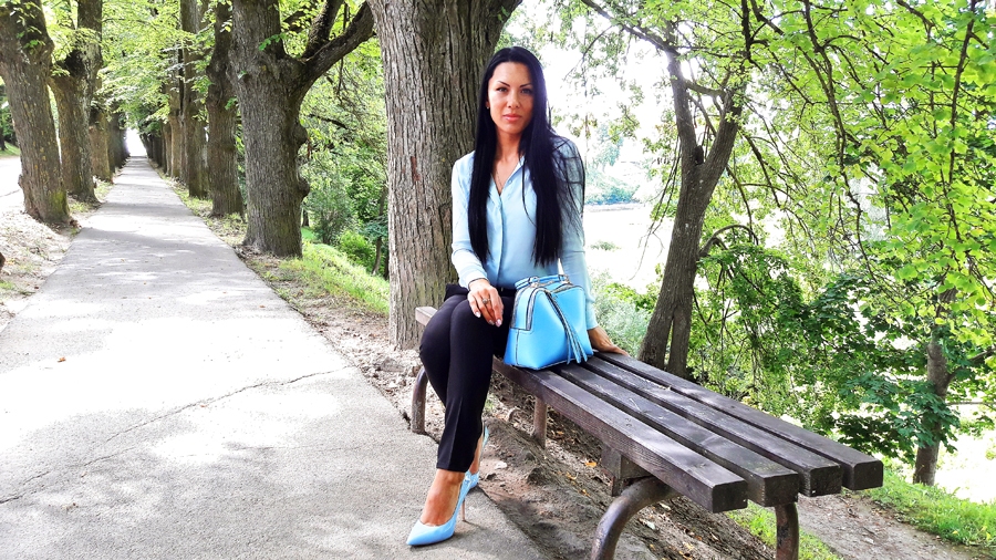 Jūlija Jackeviča audzina meitiņu Kiru, strādā, sporto un glezno.
Autors: Artūrs Dulbe