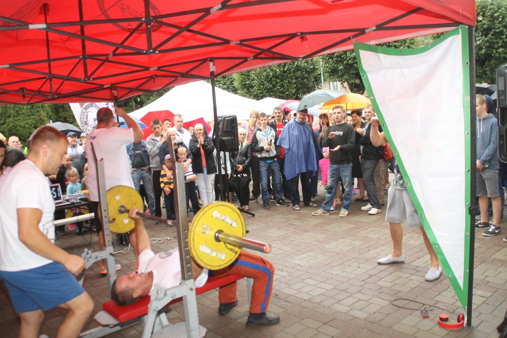 Baušķenieki sacīkstes par Latvijas spēcīgākās pilsētas titulu vēroja kuplā skaitā. 
Autors: Uldis Varnevičs