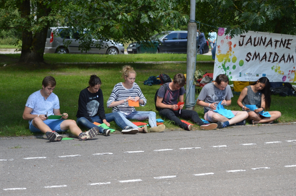 Autors: no biedrības albuma