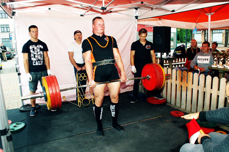 Māris Rāzmanis no Iecavas veiksmīgi startēja sacīkstēs Bauskā.
Autors: Uldis Varnevičs