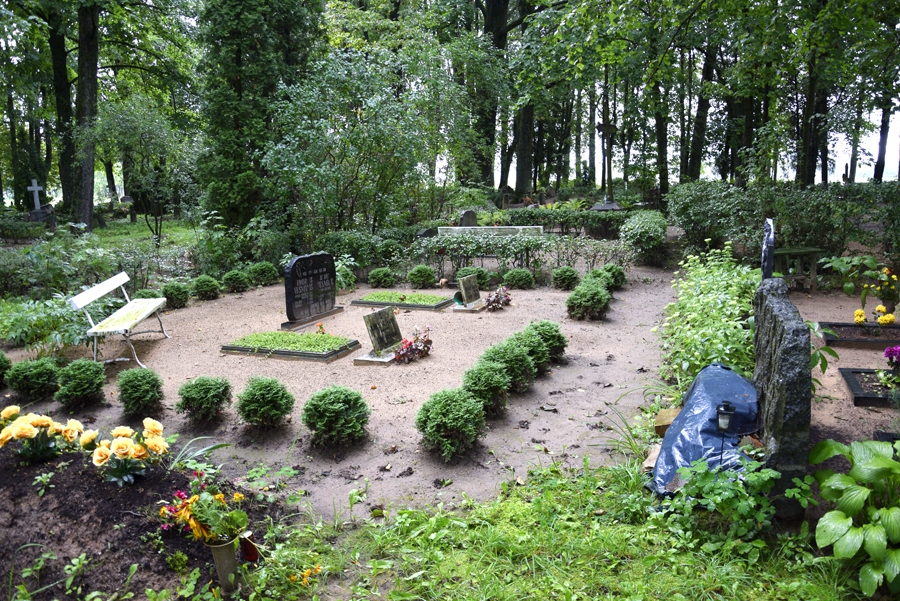 Vesmaņu dzimtas atdusas vieta Sudmalu kapos.
Autors: Ivars Bogdanovs