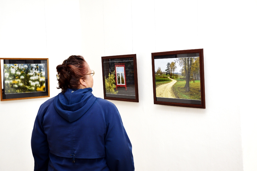Jubilejas fotoizstādi «Kad mirklis par laiku ir garāks» Bauskas muzejā atklāja bez autora Māra Kreitenberga klātbūtnes.
Autors: Ivars Bogdanovs