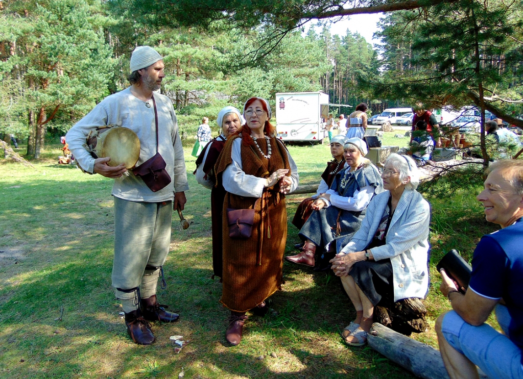 Ceraukstieši iejutušies atpūtas pasākumā «maDARA», kas 20. augustā risinājās Pāvilostas novada Ziemupē.
Autors: Vilnis Auzāns