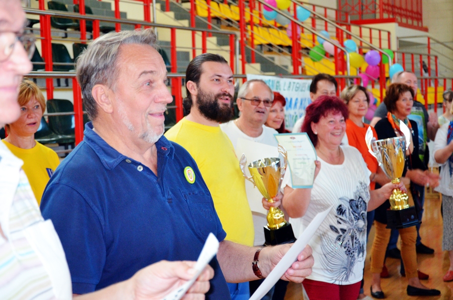 Autors: no «Derpeles» darbinieku albuma