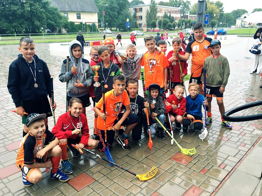 Pēdējā posma jaunākās grupas komandu uzvarētāji. 
Autors: Artūrs Dulbe