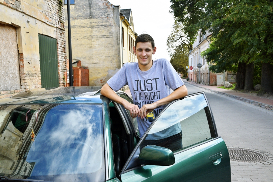 Arnolds Seškēns izbraucienos pa tēvzemi paļaujas uz savu «Audi» markas automašīnu.
Autors: Ivars Bogdanovs