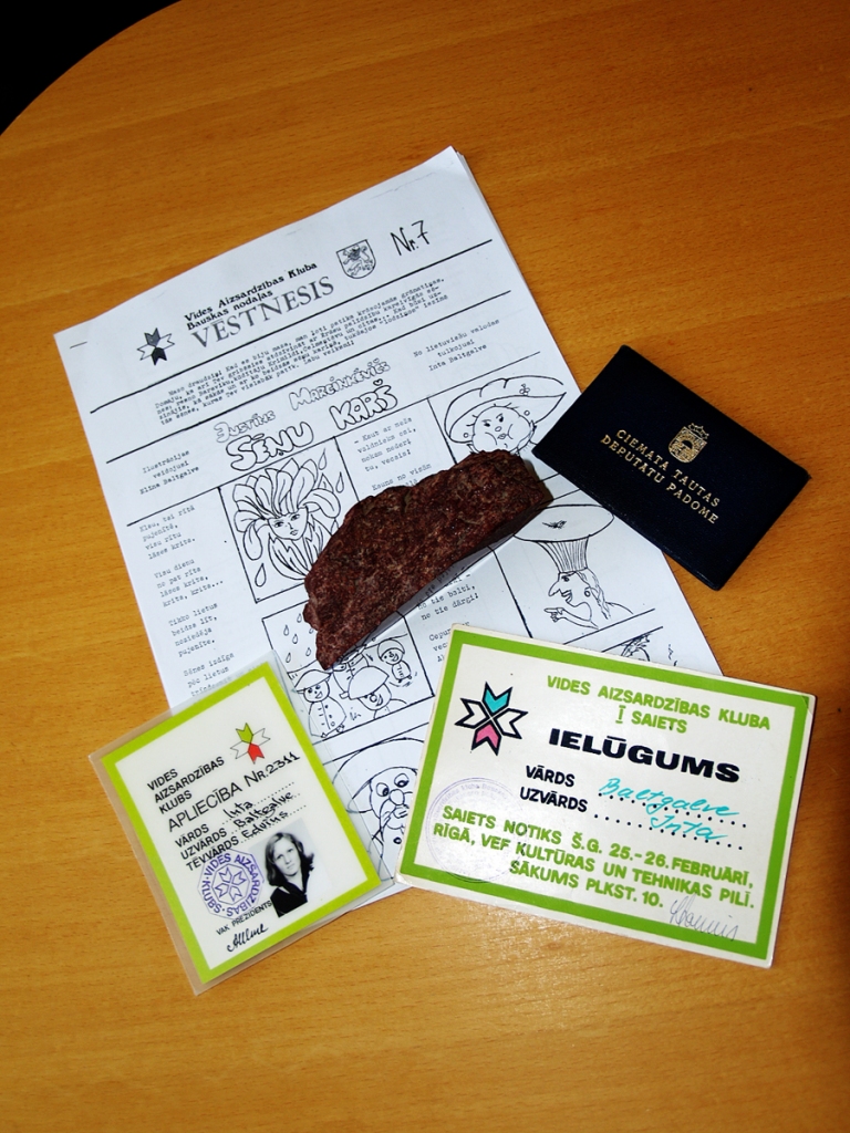 Liecības topošajam Atmodas muzejam nodevuši Bauskas bijušie tautfrontieši.
Autors: Antra Ērgle