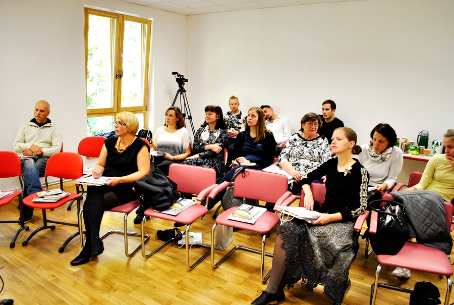 Diskusijas dalībnieki apsprieda, kādā jomā var darboties sociāli atbildīgi uzņēmumi laukos.