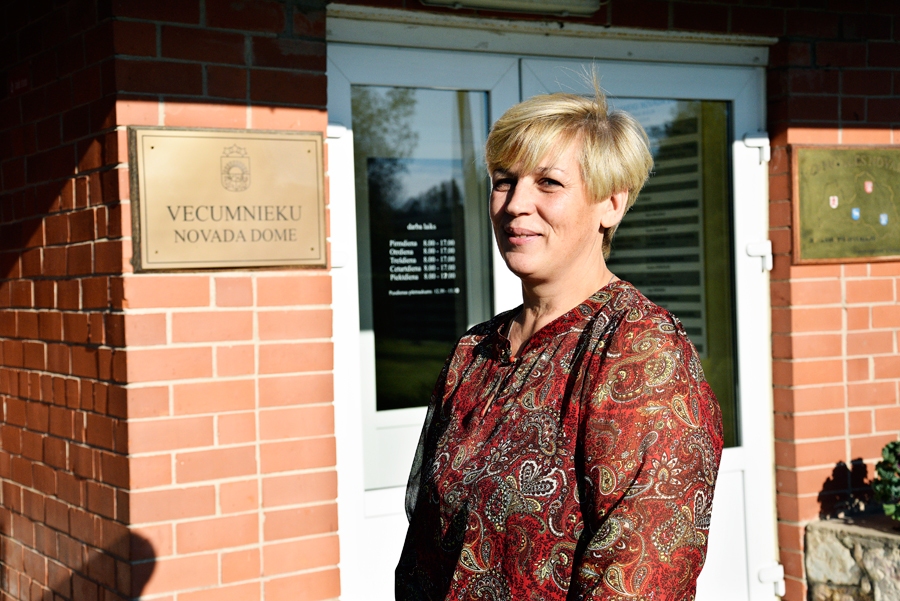 Aiga Saldābola Vecumnieku novada domes priekšsēdētājas amatu uzņēmusies ar lielu atbildību un nebaidās lūgt padomu, lai pieņemtu cilvēkiem labākos lēmumus.
Autors: Ivars Bogdanovs