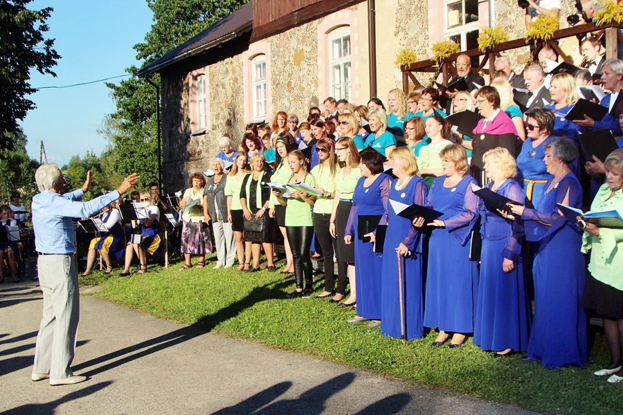 Brāļu Kokaru jubilejas sarīkojumā 20. augustā Ozolkalnā.
Autors: no organizatoru albuma