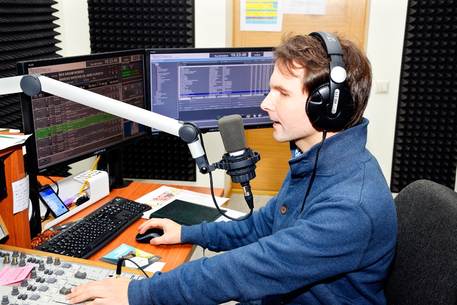 Māris Veliks, studijas galvenās telpas saimnieks, izcils nozares speciālists. 
Autors: Ivars Bogdanovs