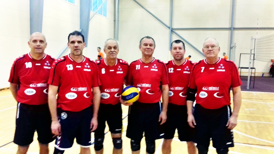 Komandas «Īslīce» sastāvā spēlēja: Valdis Tijons, Vilnis Zariņš, Jānis Vastlāvis, Juris Dubinskis, Kaspars Dumpis un Aldis Ukstiņš.
Autors: Inga Ūbele