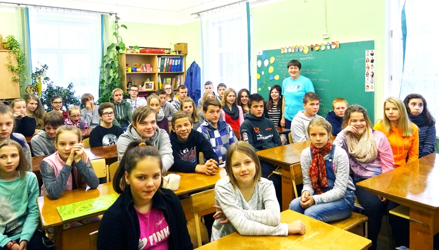 Dzimtmisas skolēniem Agitas Haukas vadītā diskusija pēc filmas ļāva aizdomāties par ikdienas ieradumiem. 
Autors: no skolas albuma