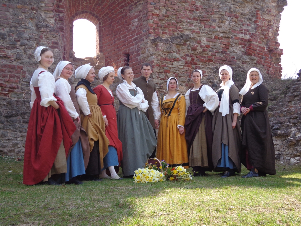 Bauskas pils muzejā sestdien, 3. decembrī, notiks seno deju grupas «Galms» koncerts, pirmo reizi skatītājiem demonstrējot koncertprogrammu «Festa vita» jeb latviski «Dzīves svinēšana».
Autors: Publicitātes foto.