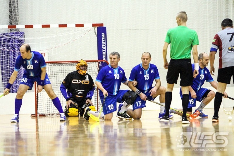 SC «Mēmele»/Bauska» vienības «snaiperi» – Agris Grandovskis (10. numurs) un Ingus Panteļejevs (15. numurs).
Autors: floorball.lv