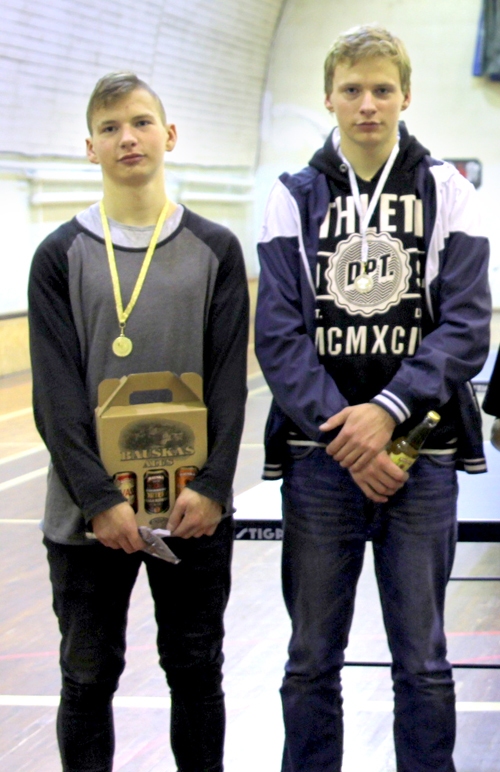 Brāļi Mareks (no kreisās) un Māris Eņģeļi bija labākie 1. līgas turnīrā. 
Autors: Modris Indriksons