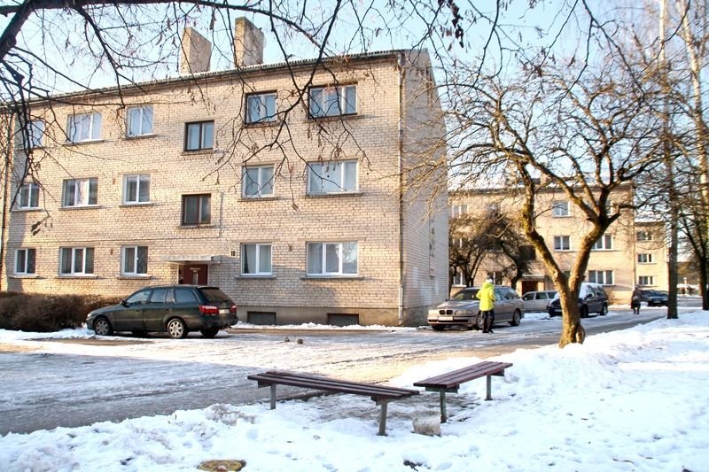 Dārza ielas trīsstāvu balto ķieģeļu nami Bauskā visi ir lielāko siltuma tērētāju skaitā. 
Autors: Uldis Varnevičs