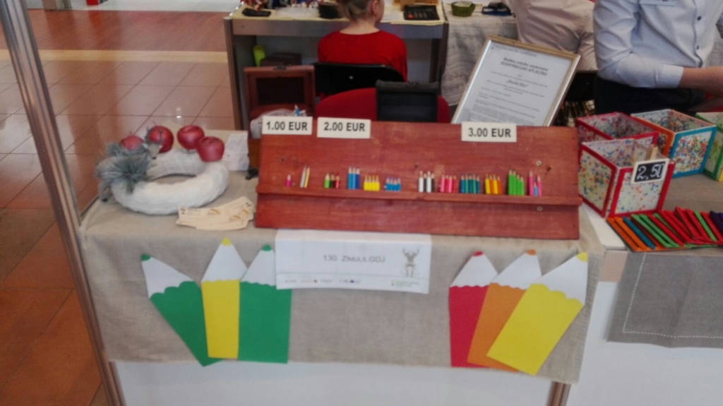 Iecavnieku produkti gadatirgū Rīgā bija pircēju pieprasīti.
Autors: no skolas albuma