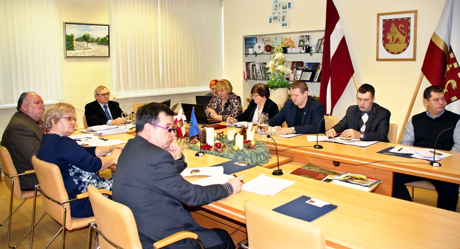 Rundāles novada domes deputāti 2017. gada budžetu pieņēma 29. decembrī domes sēdē. 
Autors: Kristīne Kociņa