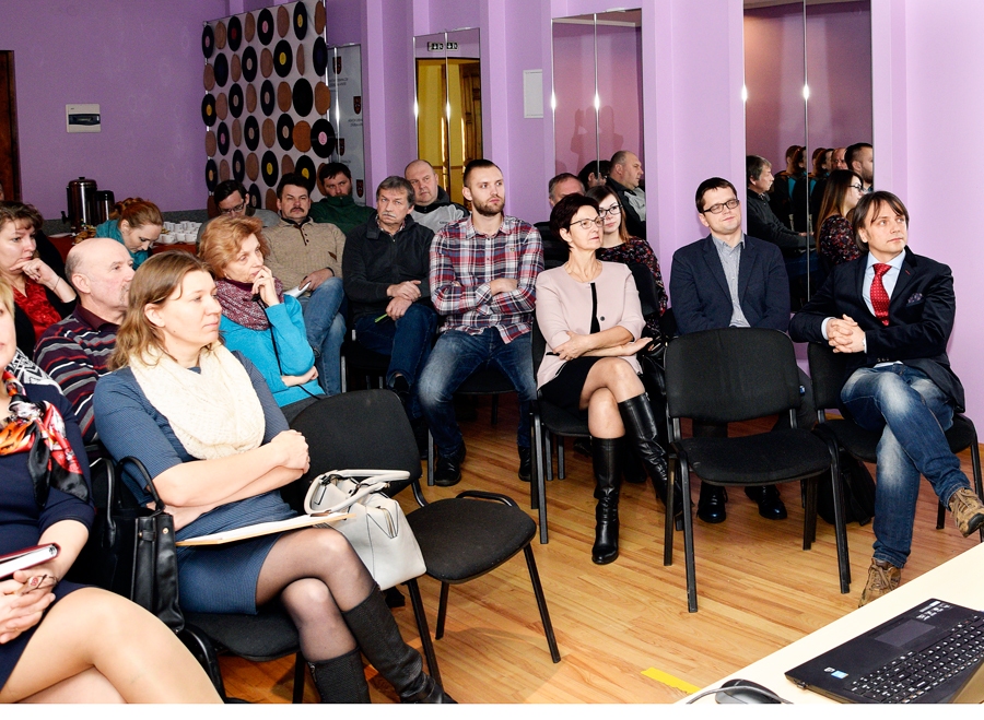 Vecumniekos uzņēmēji ieklausījās stāstījumā par Salaspils uzņēmēju biedrības darbību un pieredzi.
Autors: Ivars Bogdanovs