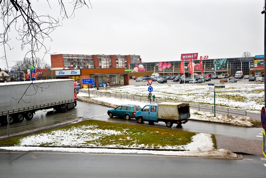 Bauskas tēls daudziem asociējas ar «Rimi» un kravas automobiļu plūsmu. 
Autors: Ivars Bogdanovs