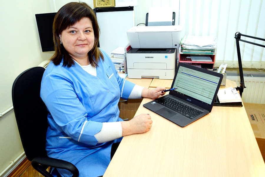 Anda Nodieva, pneimonoloģe, miega slimību speciāliste, otrdienās pieņem Bauskas poliklīnikā. Viņa uzsver – ja miega apnoju laikus nediagnosticē un neārstē, tas var novest pie būtiskiem veselības traucējumiem.
Autors: no albuma.