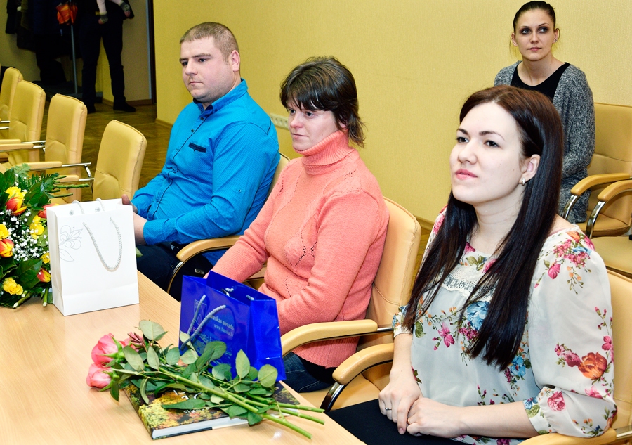 Svinīgajā ceremonijā Veronika Zalucka (no labās), Brigita Briede un Oļegs Haritonovs.
Autors: Ivars Bogdanovs