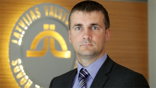 Vietējo un grants ceļu sakārtošanai ik gadu nepieciešami 130 miljoni eiro, taču pašreizējais finansējums ir vien 10 miljoni eiro, šorīt intervijā Latvijas Radio sacīja AS 