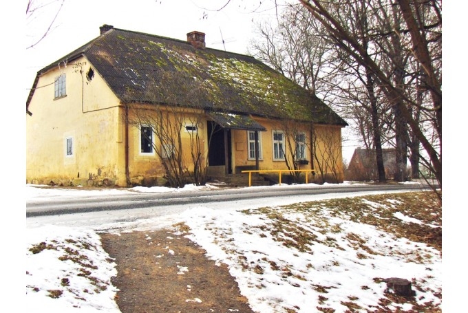 Pēc uzlabojumu veikšanas muižas kalpu mājā nolemts, ka Dzimtmisas pirmsskolas grupas bērni līdz mācību gada beigām turpinās mācības ēkā.
Autors: No arhīva.