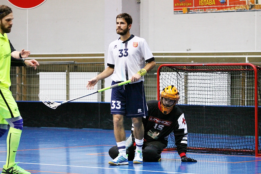 Edgars Lujāns (ar 33. numuru) FK «Bauska» komandas labā pēdējā spēlē guva divus vārtus. Sezonā viņš
19 cīņās pretinieku vienības vārtsargus pārspēja septiņas reizes, četras reizes rezultatīvi asistēja komandas biedriem.
Autors: Elīna Gruncka